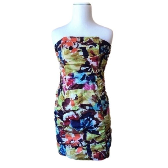 BB Dakota Dresses & Skirts - BB Dakota Ruched Abstract Floral Strapless Cotton Dress Size 4